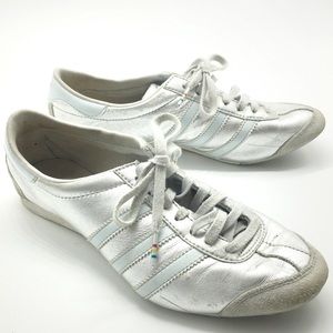 Adidas silver sneakers die market  size 6